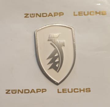 1 Zündapp Emblem Weiß Guß 3 x 4,7 cm Wappen